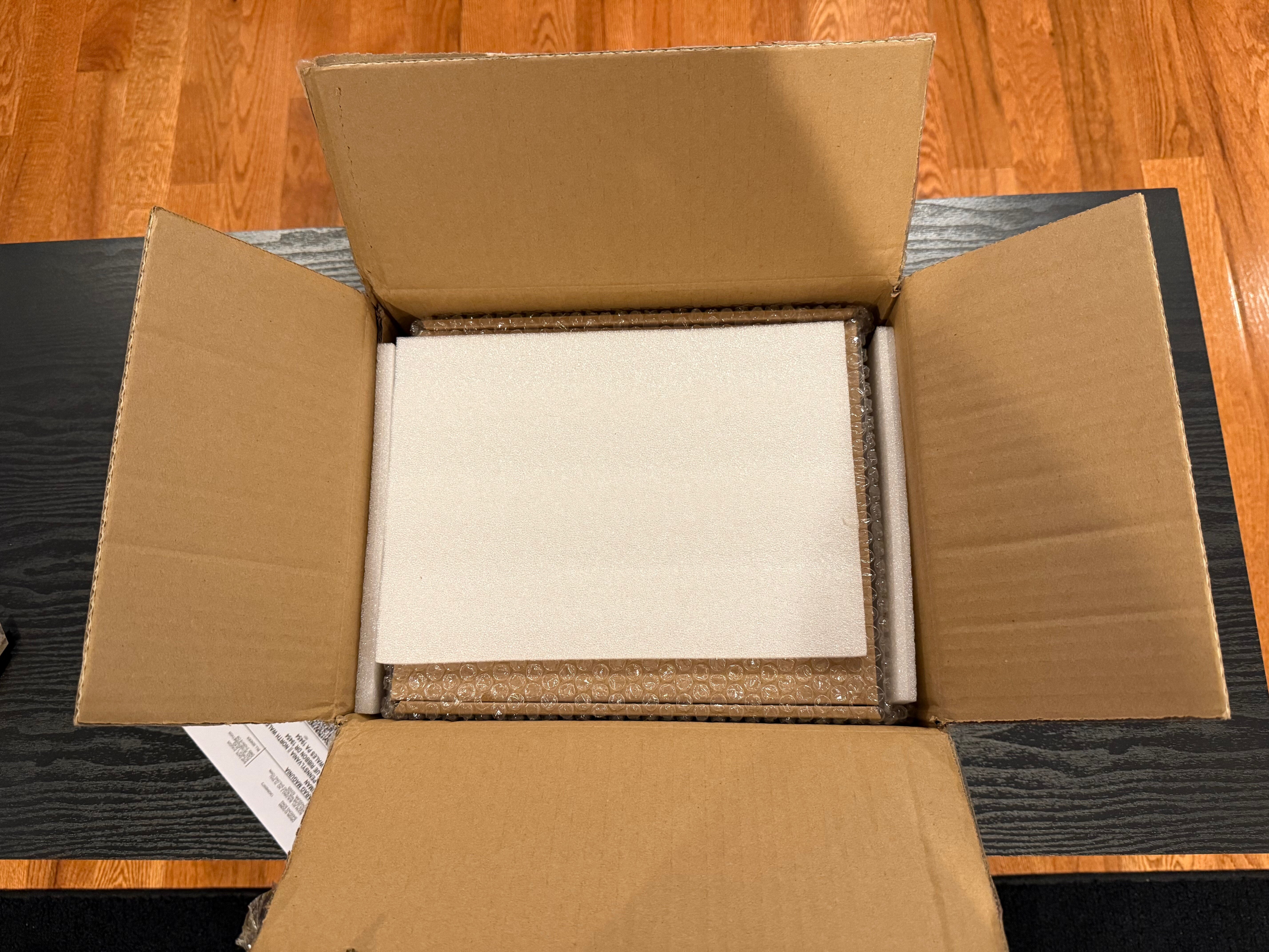 Susvara shipping box opened